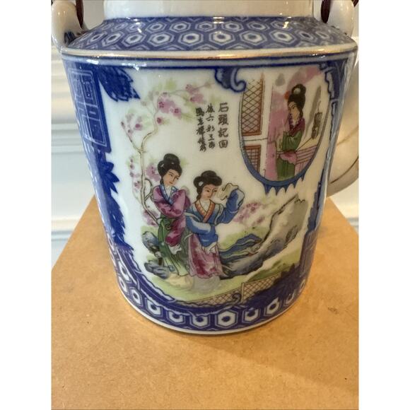 Vintage Chinese Blue & White Porcelain Teapot Woven Handle Asian Scene - Picture 6 of 7